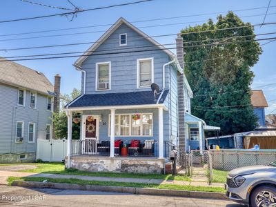 20 Hughes St