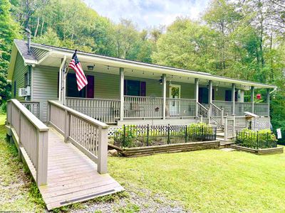 112 Hillside Dr