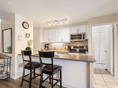 1778 Ala Moana Blvd APT 2818