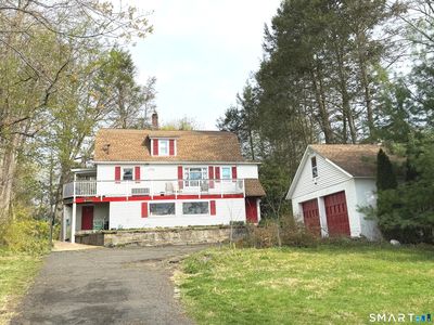 33 Chestnut Grove Road