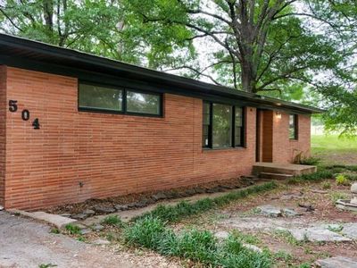 504 Shadow Ln