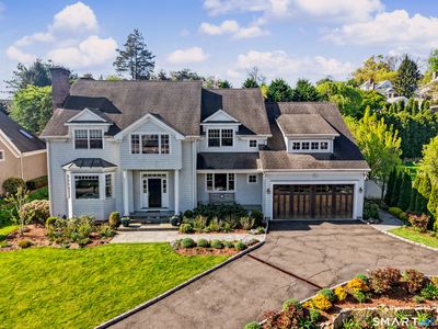 7 Pond Edge Road