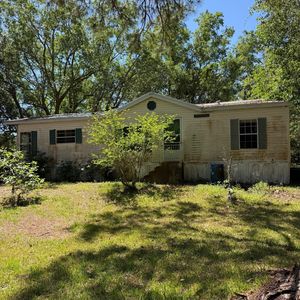 6709 Betty Ln