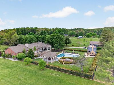 2235 Hidden Cove Rd