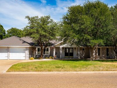 206 Navasota Dr