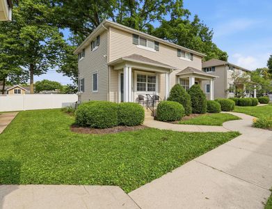 215 Delhi Ave APT I