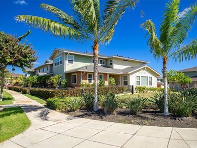 550 Kamaaha Ave APT 806