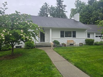 46 Barnard Ave