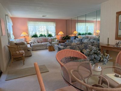 402 Country Side Rd Unit 402
