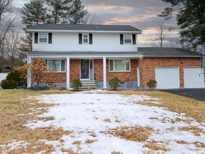 957 W Pine Hill Drive