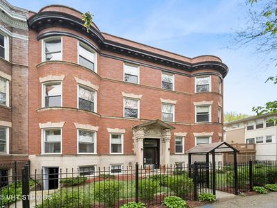 6122 S Greenwood Ave APT 1S