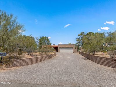 2290 W Dante Way