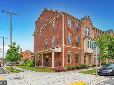 4601 Fait Ave