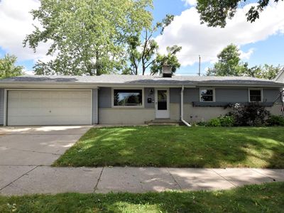 832 South 88th STREET