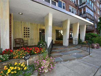Property at 1 Washington Square #2H, Larchmont, NY