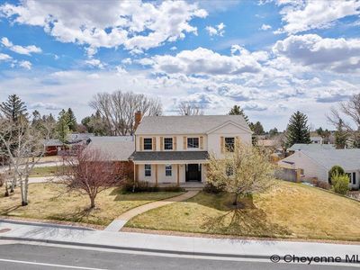 6923 Evers Blvd