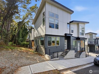 2809 Grand Street #4
