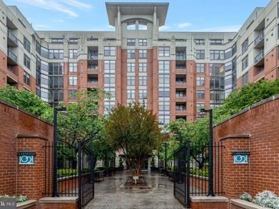 1021 N Garfield St APT 315