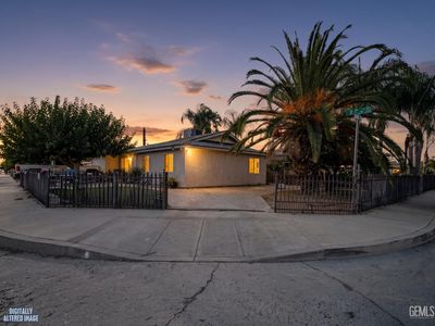 61 8th Ave