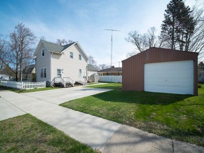 257 2nd Ave
