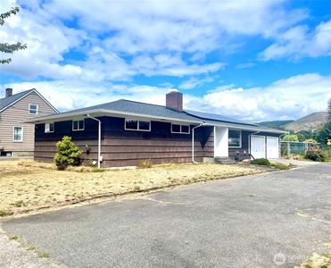 Property at 610 SW Front Avenue, Castle Rock, WA