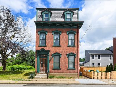 1010 Liverpool St