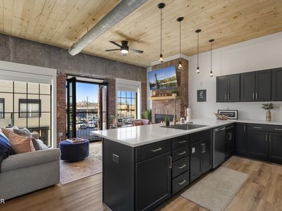 118 Court Ave #6