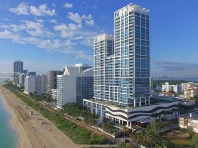 6801 Collins Ave #718