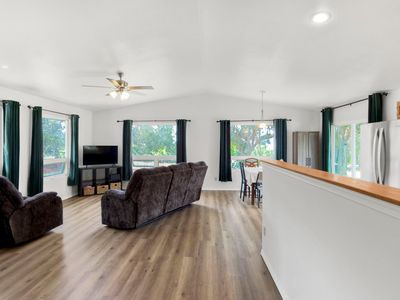 92-8839 Paradise Pkwy