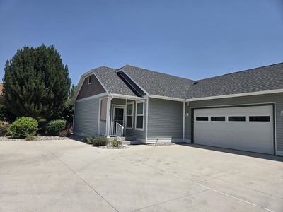 1215 Sunrose Ln #3-42