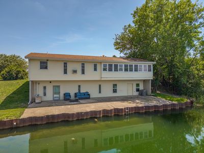 2323 Duke Dr