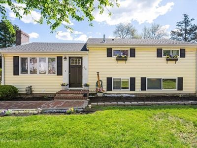 64 Holliston St