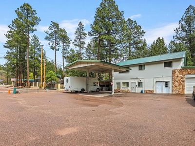 1117 E Christopher Creek Loop