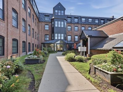 Property at 21 Linden St APT 421, Quincy, MA