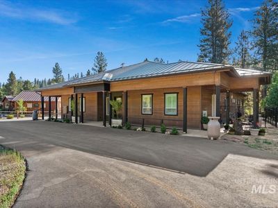 22 Creekside Ct