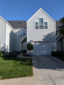 1190 Regent Ct