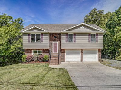 3920 Thornton Dr