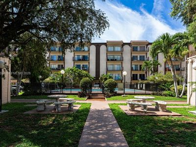 1950 W 54th St APT 412