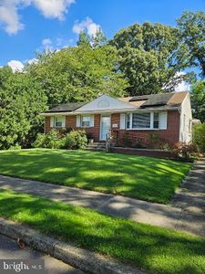 41 Evergreen Ave
