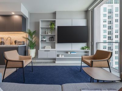 227 NE 2nd St Unit 3104