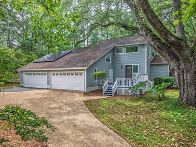 417 Castleton Cir
