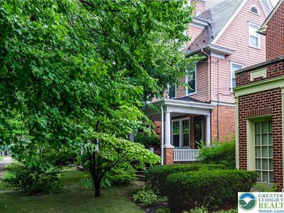 822 Prospect Ave