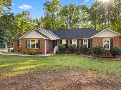 230 Northridge Dr