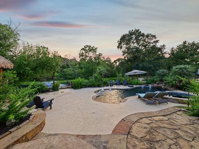 2037 Lakeside Dr
