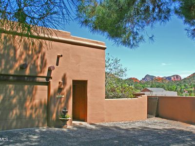 1413 VISTA MONTANA Road