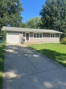 Property at 101 Avondale St, Liberty, MO