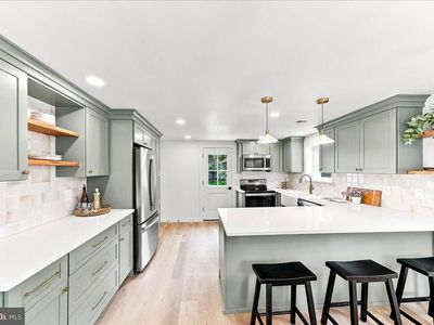 125 S Sproul Rd