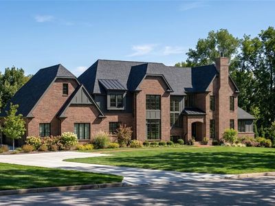 1 Hawthorne I Manor Hl
