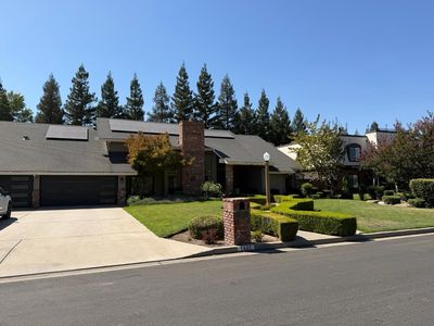 7637 N Cheryl Ave