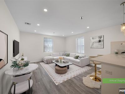 22 Engle St APT 12